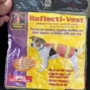 Outward Hound Reflecti-Vest. Size Small. NWOT